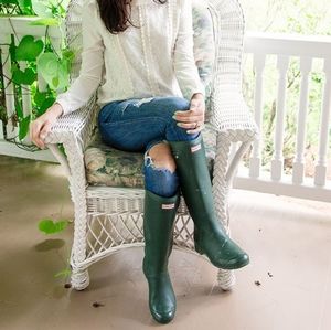 Hunter | Women's Original Tall Rain Boots Matte Green | EUC